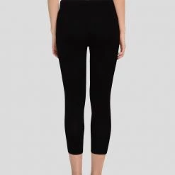 Stretch Garments Black 3/4-Length Adults Athletic Fit Leggings With Pockets