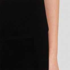 Stretch Garments Black 3/4-Length Adults Athletic Fit Leggings With Pockets