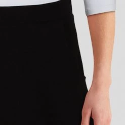 Brothers Knit Garments Black A-Line Skirt